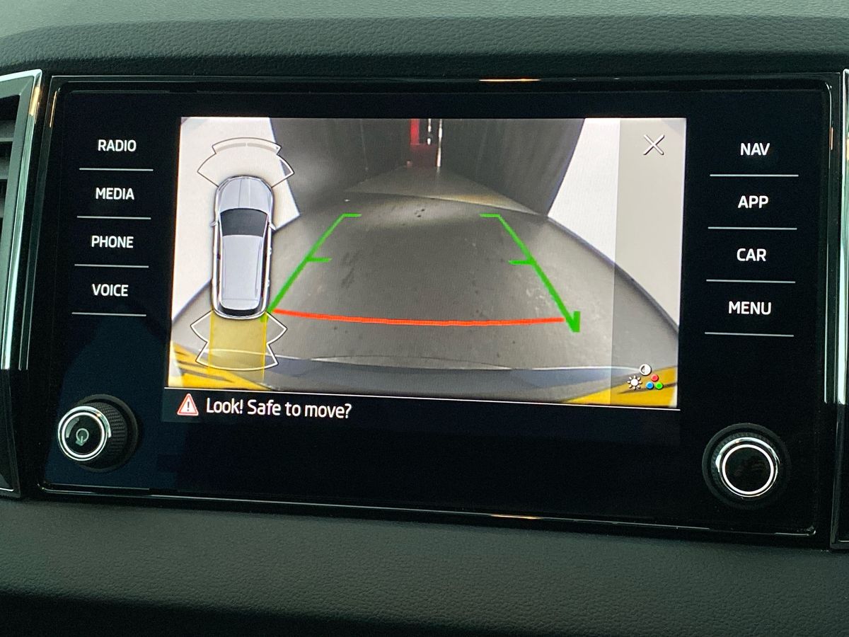 Used Skoda Karoq 2022 for sale - 76411736: Photo 16