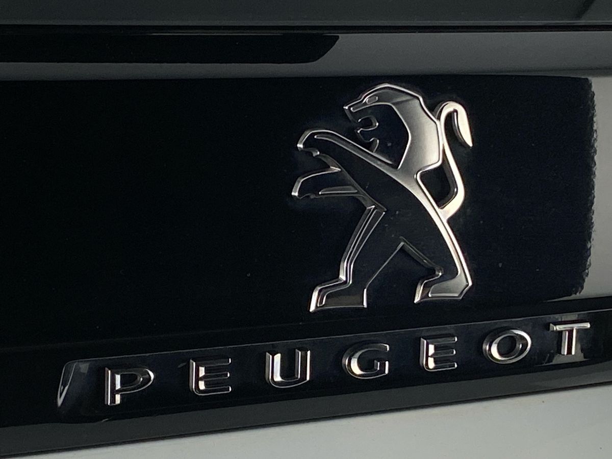 Used Peugeot 5008 2018 for sale - 77044360: Photo 30