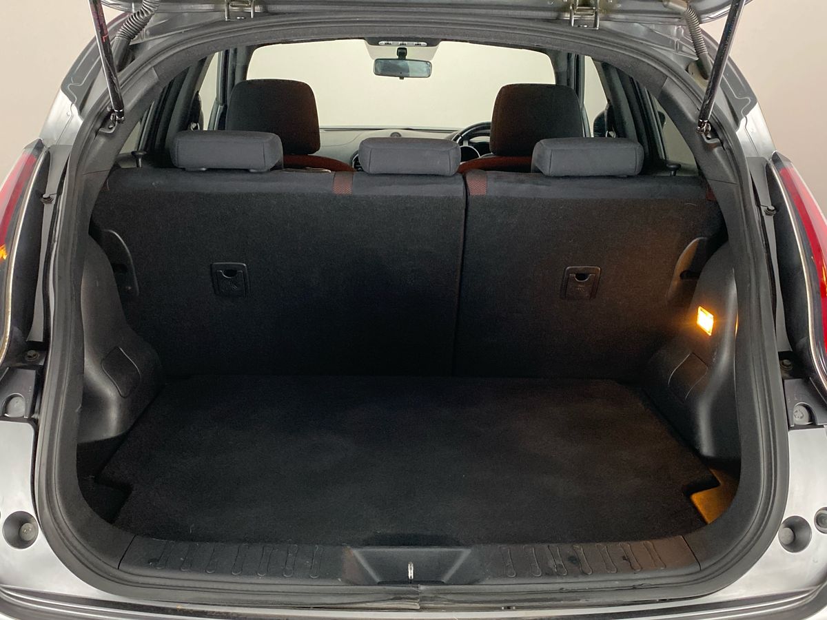 Used Nissan Juke 2015 for sale - 76411685: Photo 27