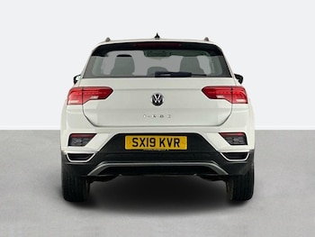 Used Volkswagen T-Roc 2019 for sale - 79446380: Photo