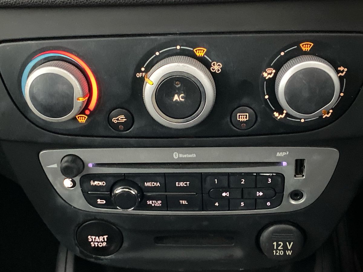 Used Renault Megane 2013 for sale - 77742363: Photo 19