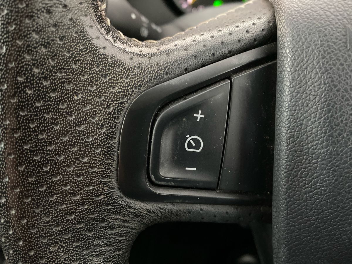 Used Renault Megane 2013 for sale - 77742363: Photo 20