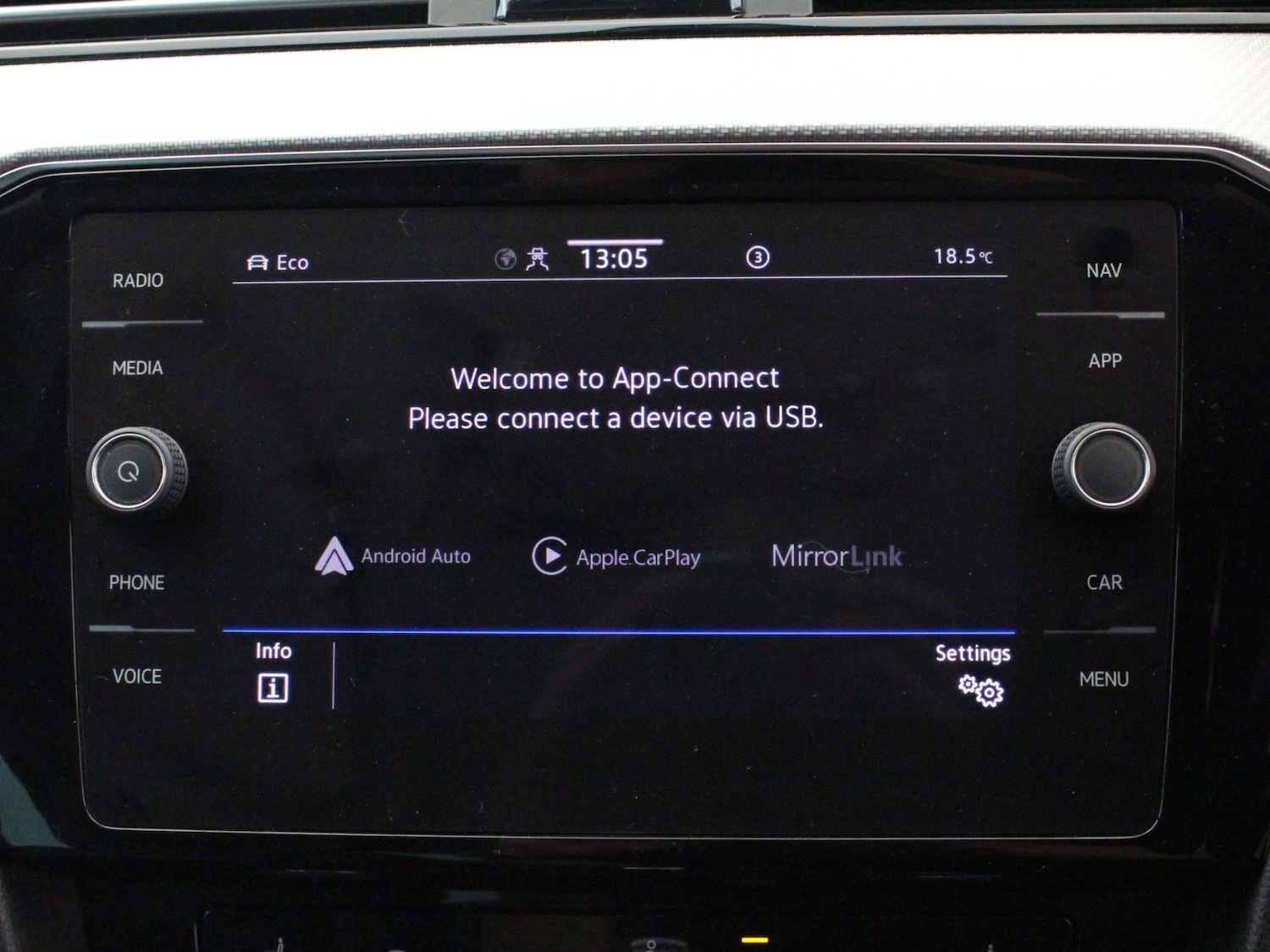 Used Volkswagen Passat 2020 for sale - 76502907: Photo 31