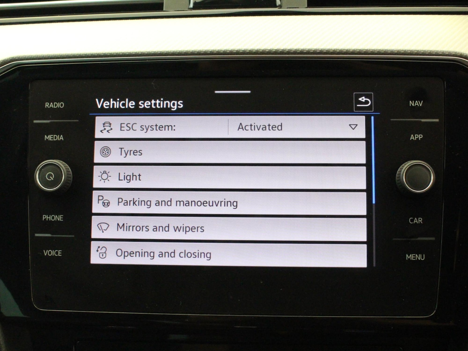 Used Volkswagen Passat 2020 for sale - 76502907: Photo 32