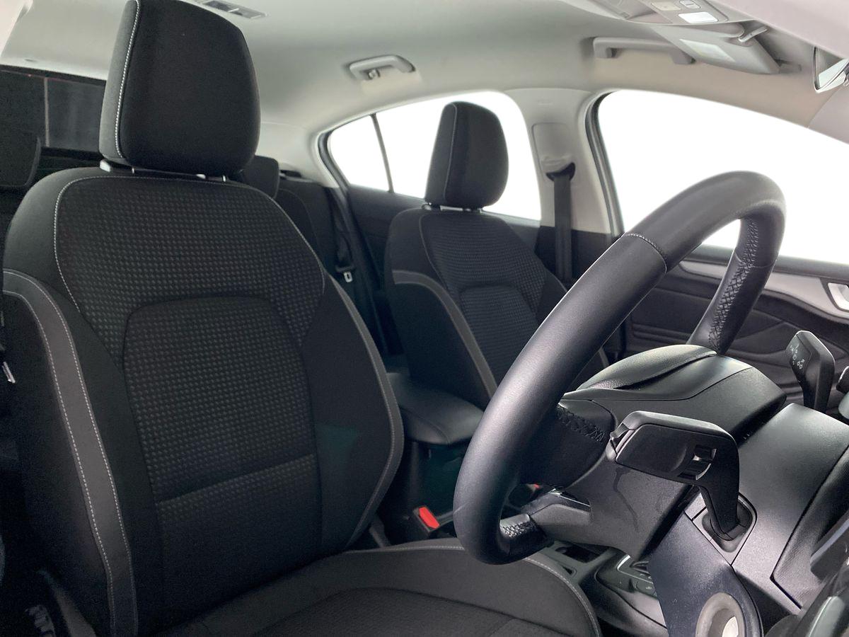 Used Ford Focus 2022 for sale - 76705507: Photo 13