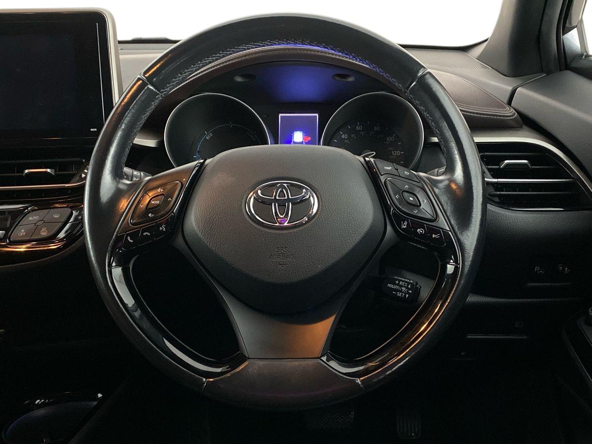 Used Toyota C-HR 2018 for sale - 76755362: Photo 11