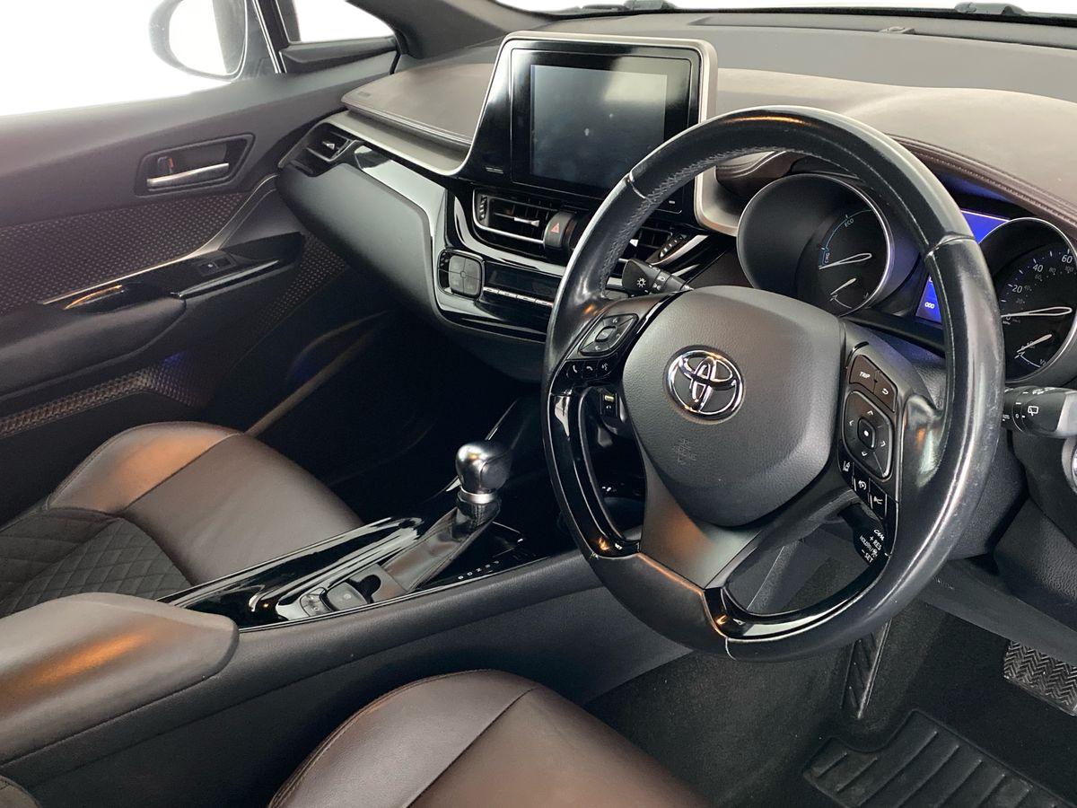 Used Toyota C-HR 2018 for sale - 76755362: Photo 12
