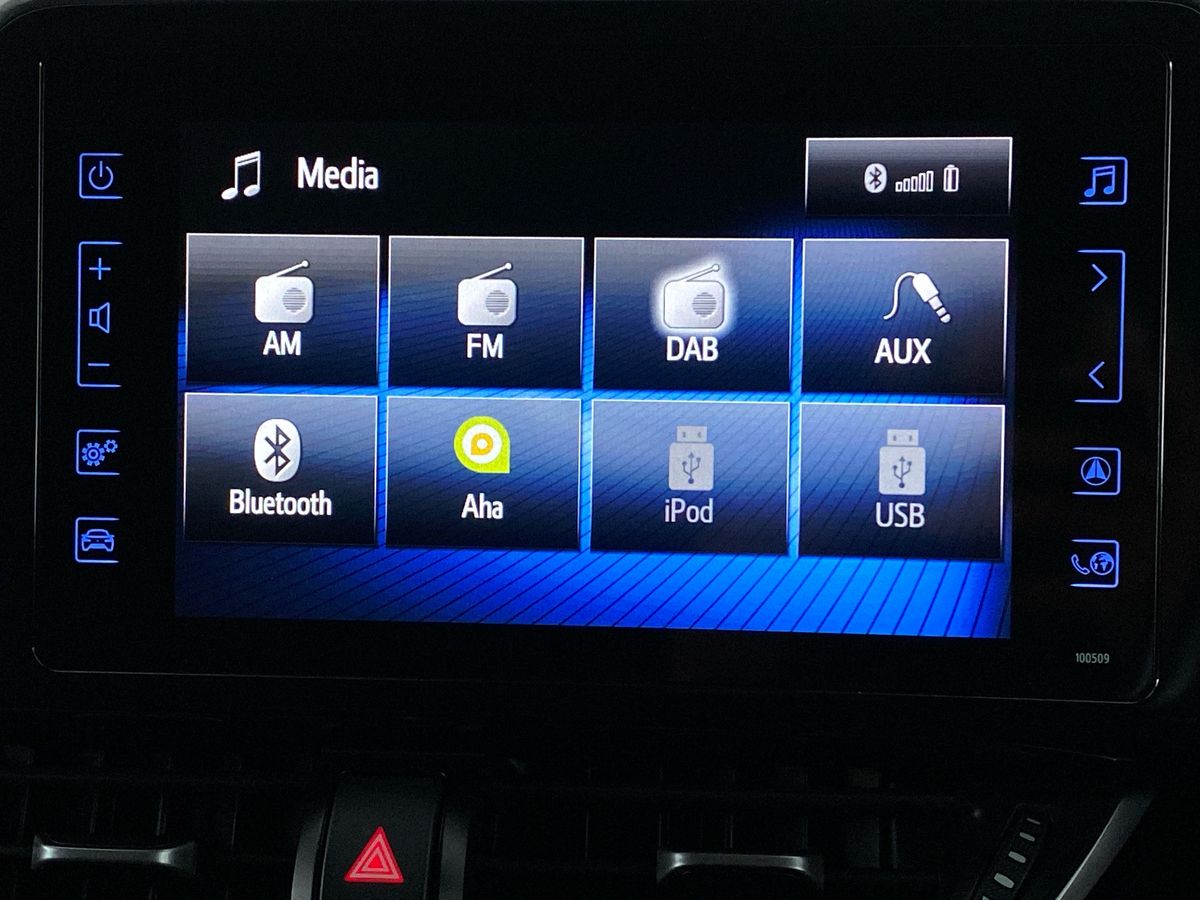 Used Toyota C-HR 2018 for sale - 76755362: Photo 17