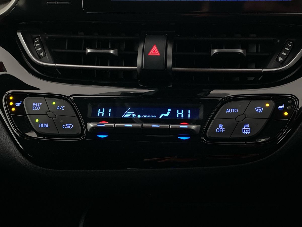 Used Toyota C-HR 2018 for sale - 76755362: Photo 22