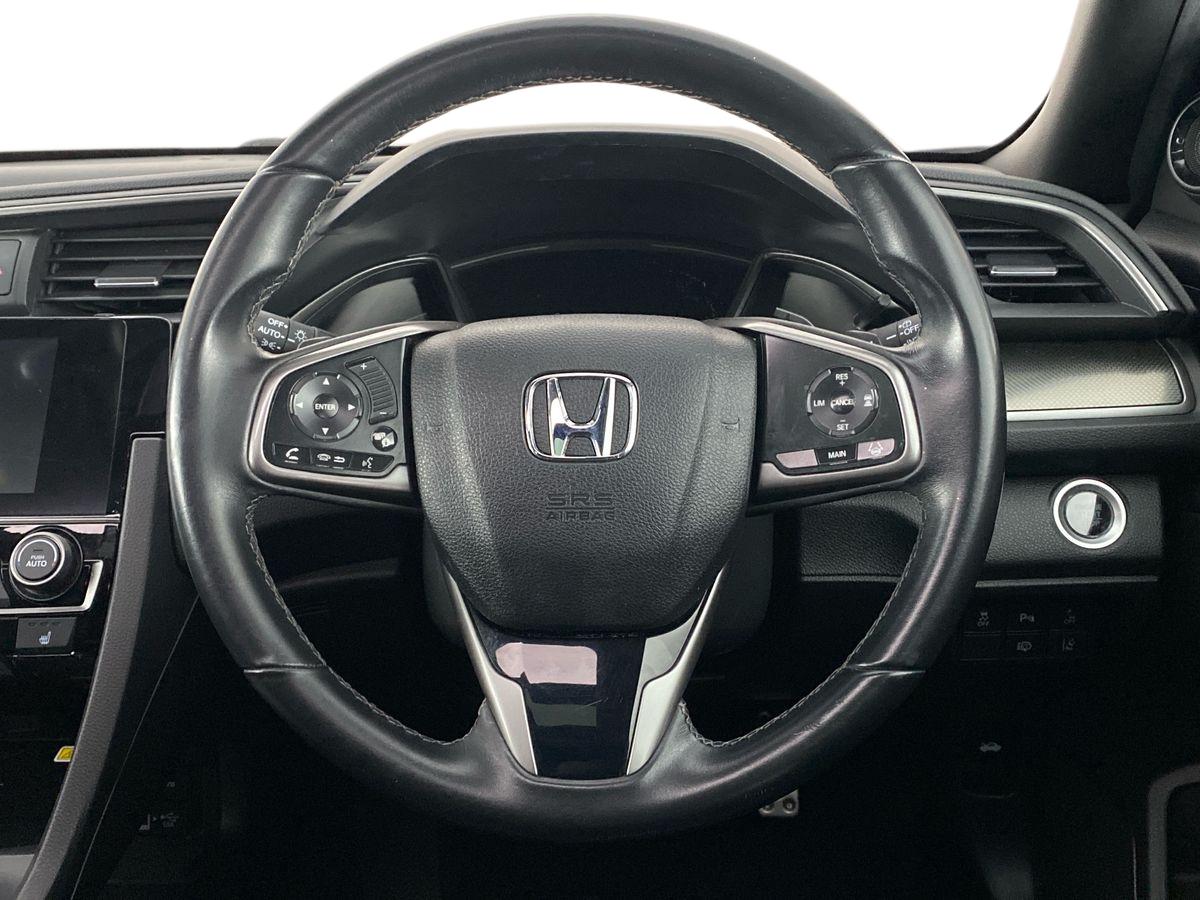 Used Honda Civic 2018 for sale - 77103244: Photo 11