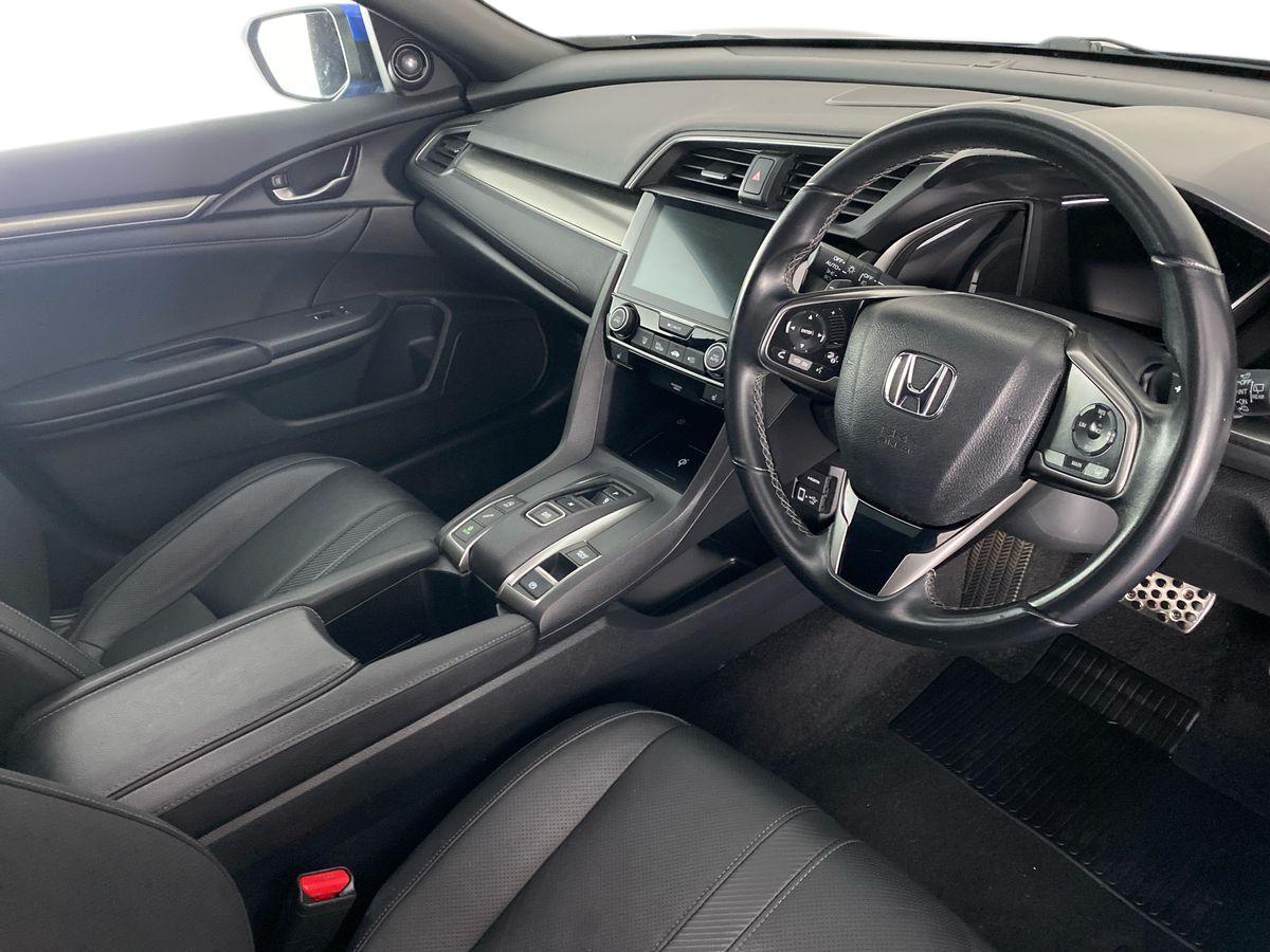 Used Honda Civic 2018 for sale - 77103244: Photo 12