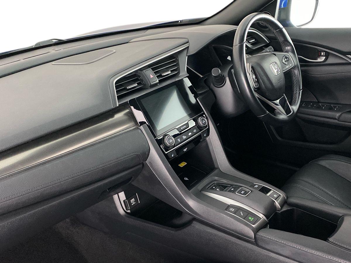 Used Honda Civic 2018 for sale - 77103244: Photo 14