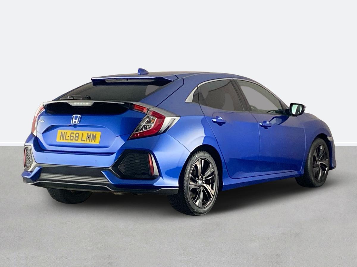 Used Honda Civic 2018 for sale - 77103244: Photo 3