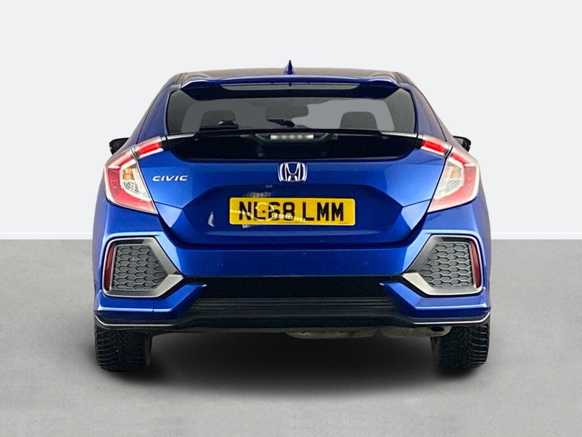 Used Honda Civic 2018 for sale - 77103244: Photo 4