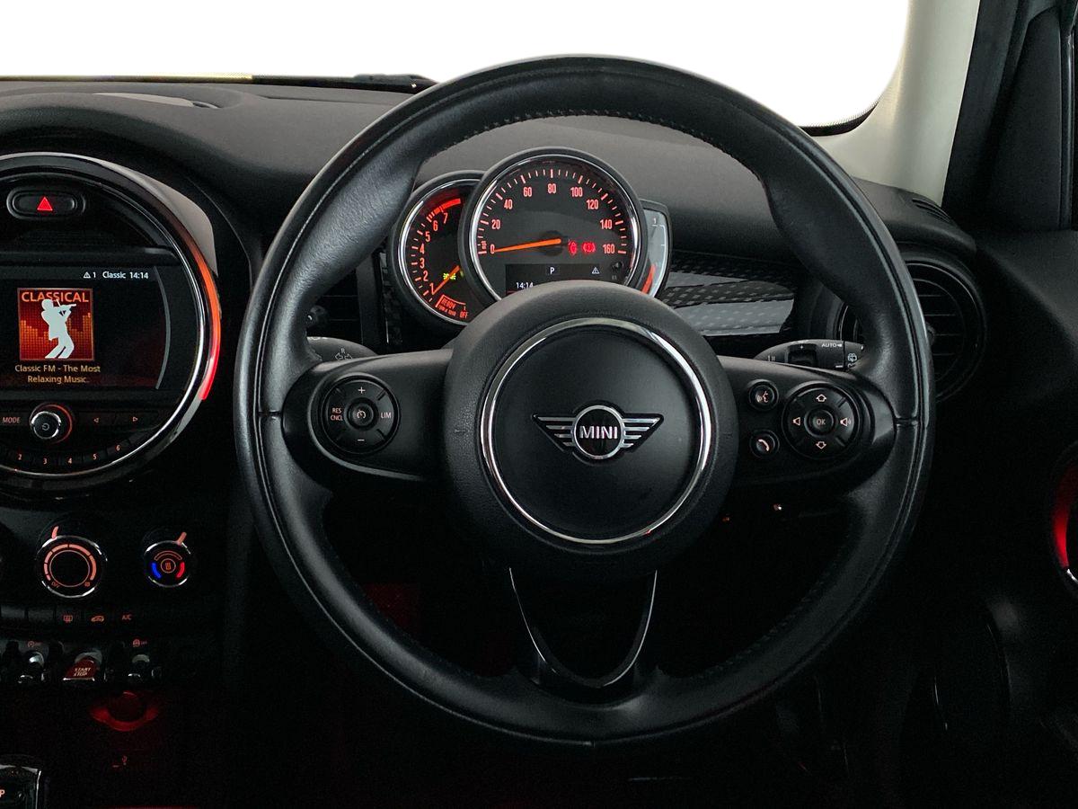 Used MINI Hatch 2019 for sale - 77973312: Photo 11