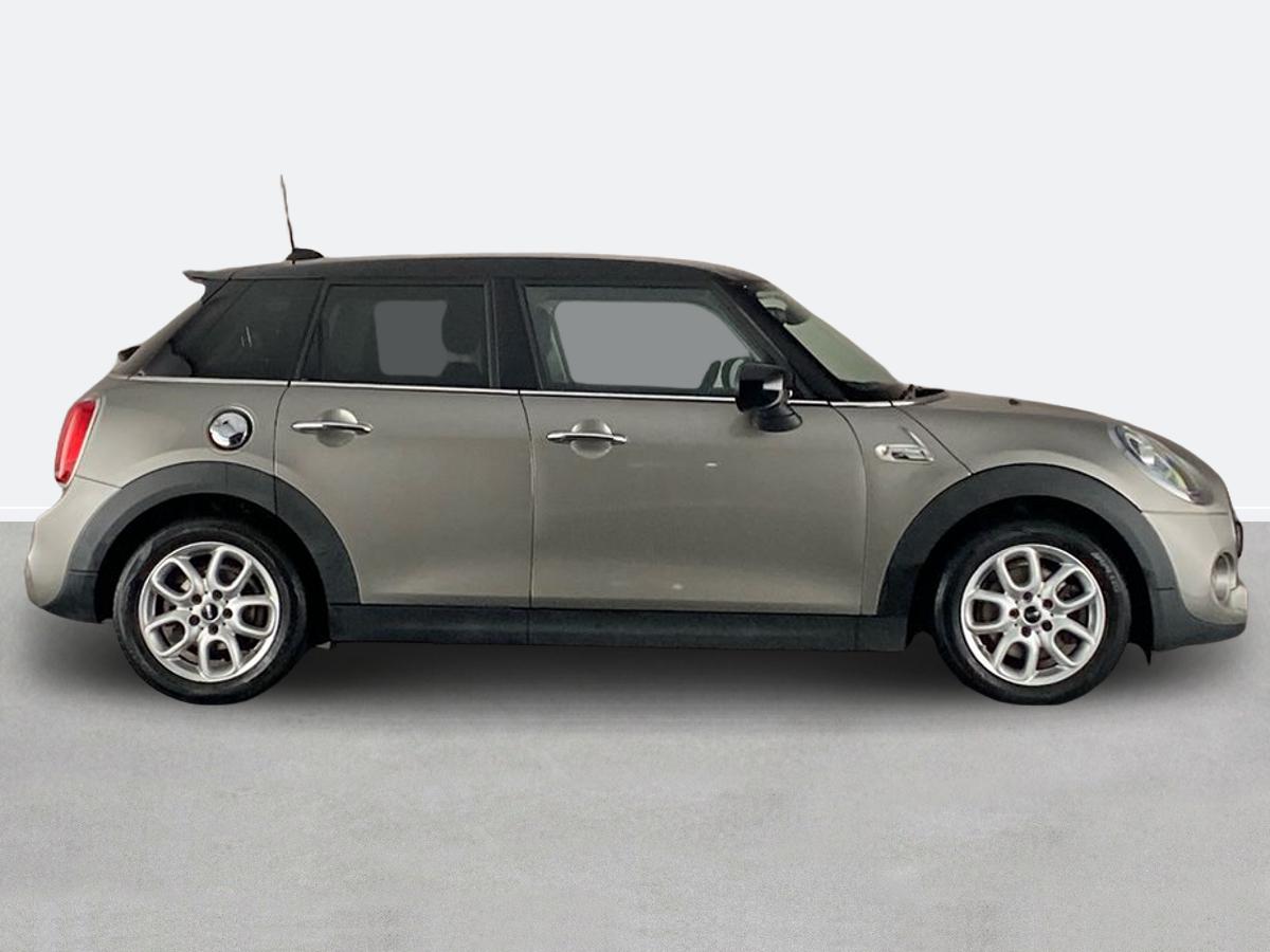 Used MINI Hatch 2019 for sale - 77973312: Photo 2