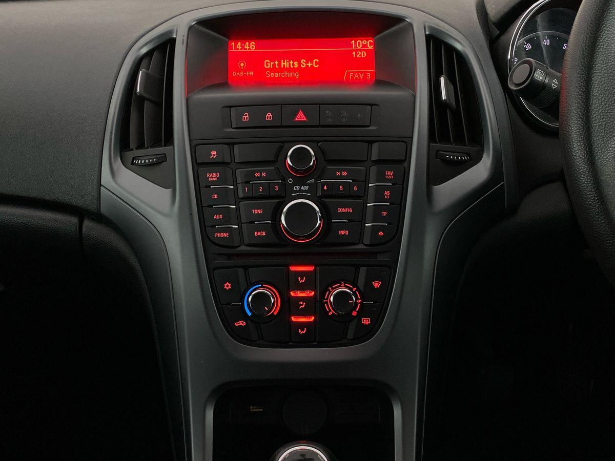 Used Vauxhall Astra 2012 for sale - 77135312: Photo 10