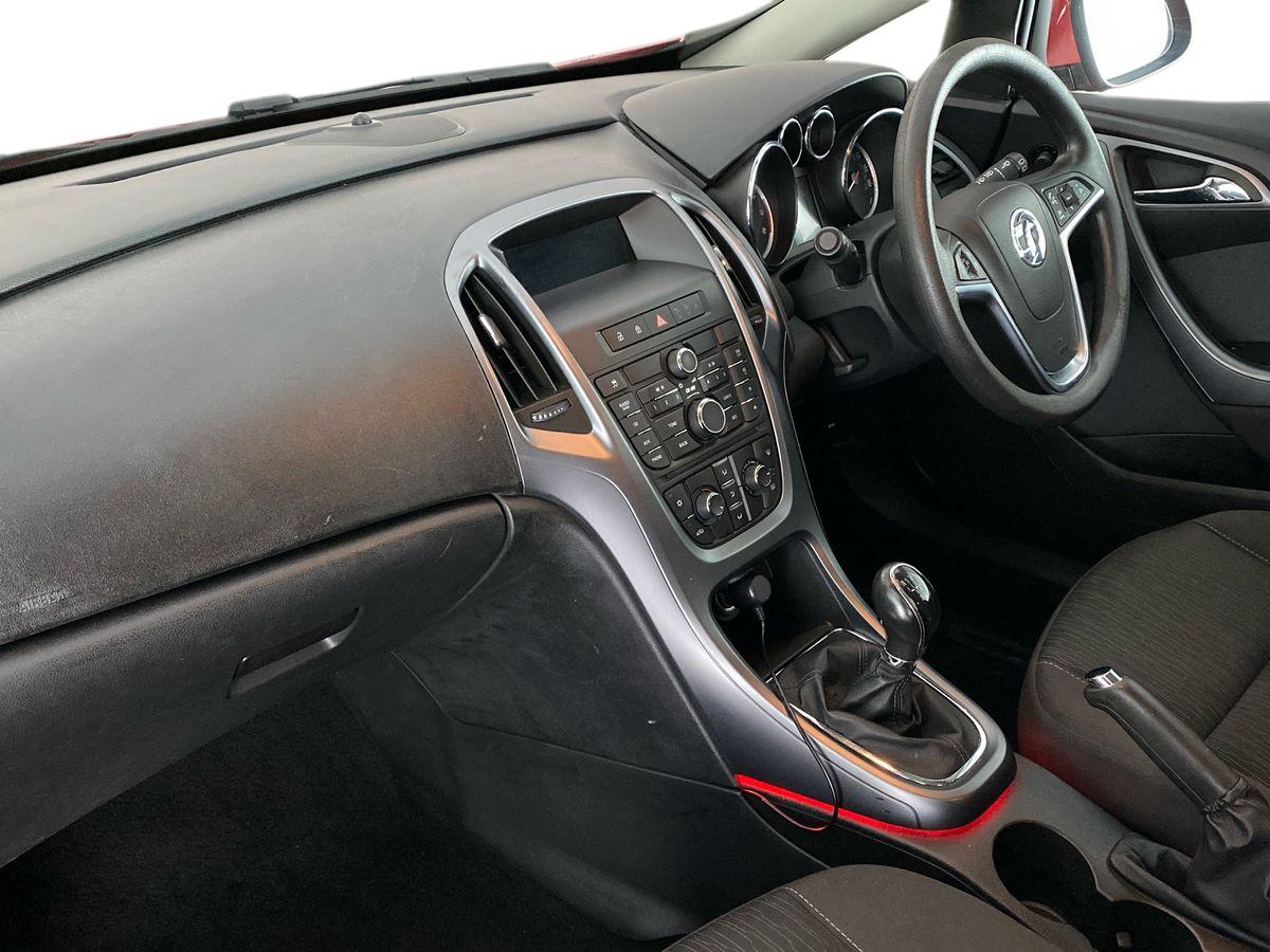 Used Vauxhall Astra 2012 for sale - 77135312: Photo 14