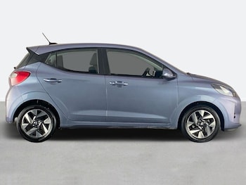 Used Hyundai i10 2024 for sale - 77472957: Photo