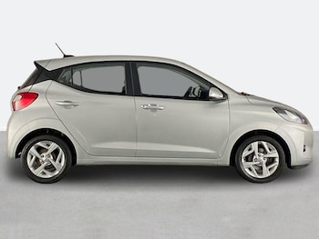 Used Hyundai i10 2022 for sale - 78611282: Photo
