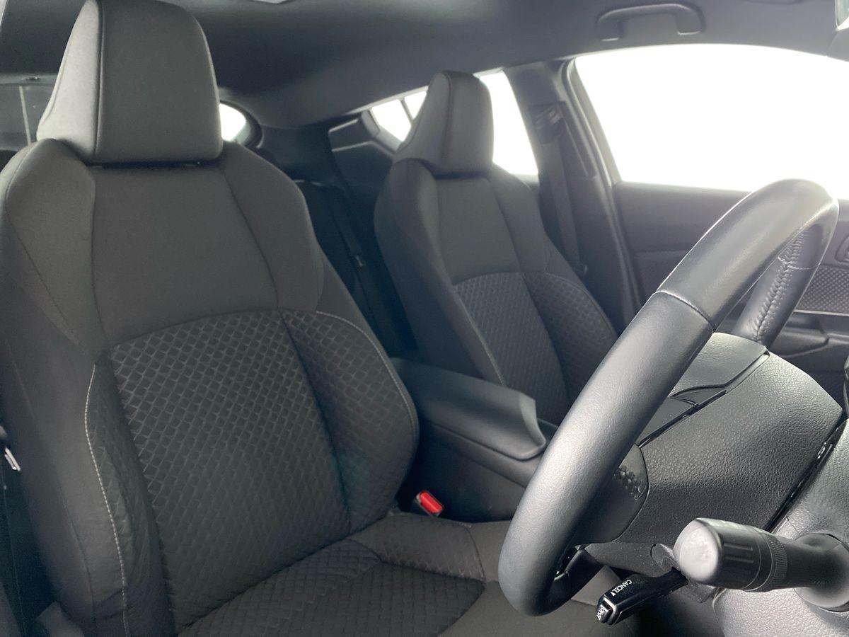 Used Toyota C-HR 2022 for sale - 76442618: Photo 13