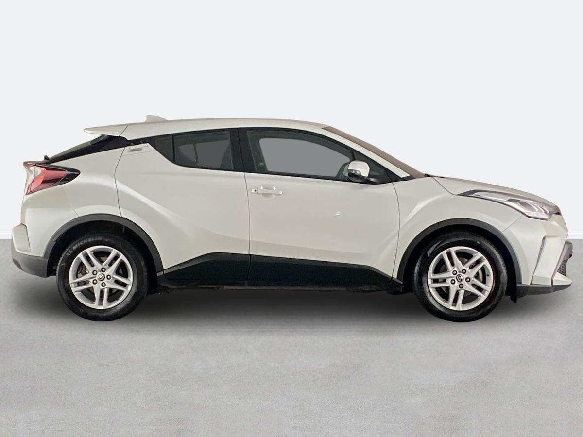 Used Toyota C-HR 2022 for sale - 76442618: Photo 2