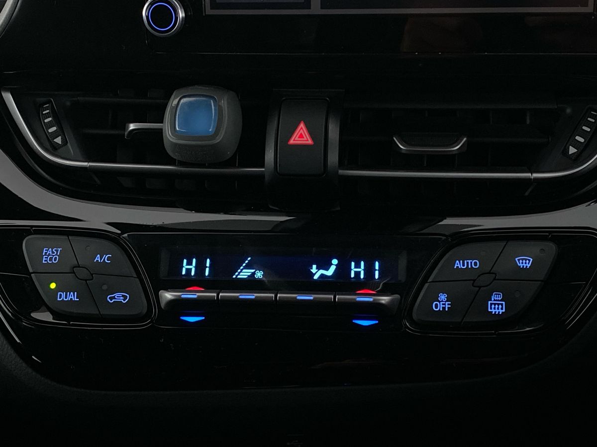 Used Toyota C-HR 2022 for sale - 76442618: Photo 21