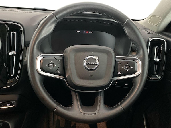 Used Volvo XC40 2020 for sale - 76263883: Photo 11