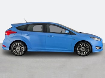Used Ford Focus 2017 for sale - 78024833: Photo
