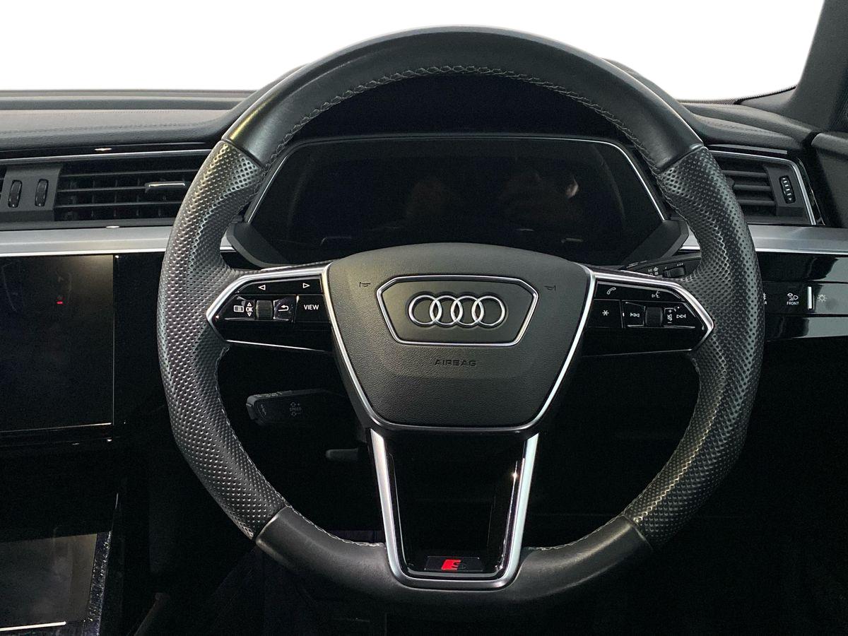 Used Audi e-tron 2020 for sale - 76662178: Photo 11