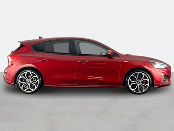 Used Ford Focus 2020 for sale - 77601645: Photo