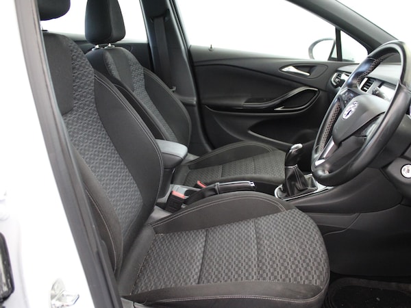Used Vauxhall Astra 2016 for sale - 76192360: Photo 9