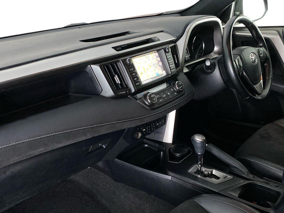 Used Toyota RAV4 2019 for sale - 77443868: Photo 14