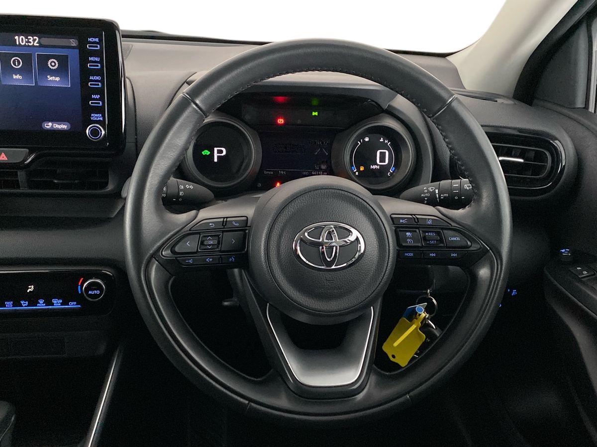 Used Toyota Yaris 2022 for sale - 77158745: Photo 11