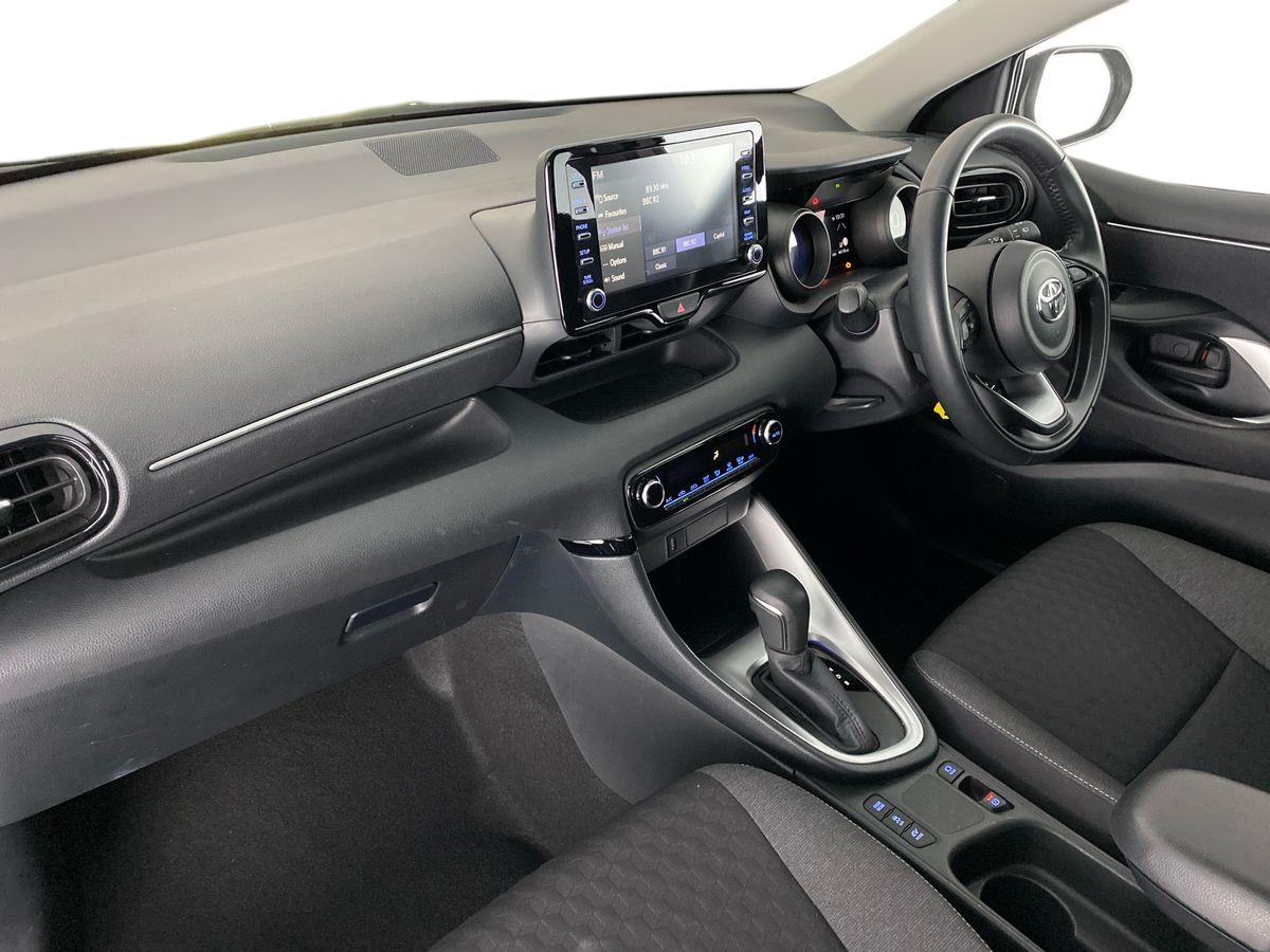 Used Toyota Yaris 2022 for sale - 77158745: Photo 14