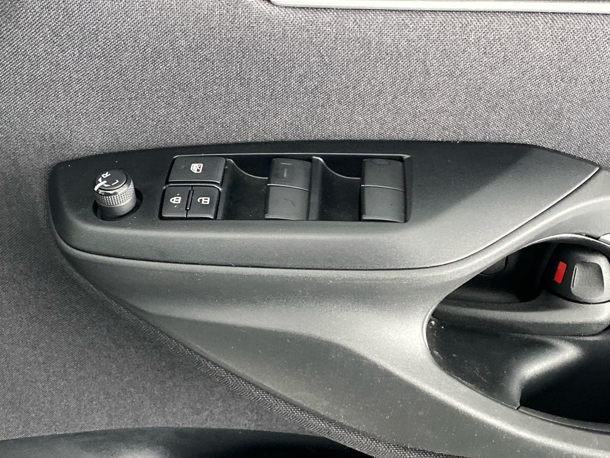 Used Toyota Yaris 2022 for sale - 77158745: Photo 23