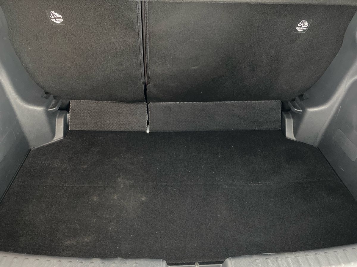 Used Toyota Yaris 2022 for sale - 77158745: Photo 24