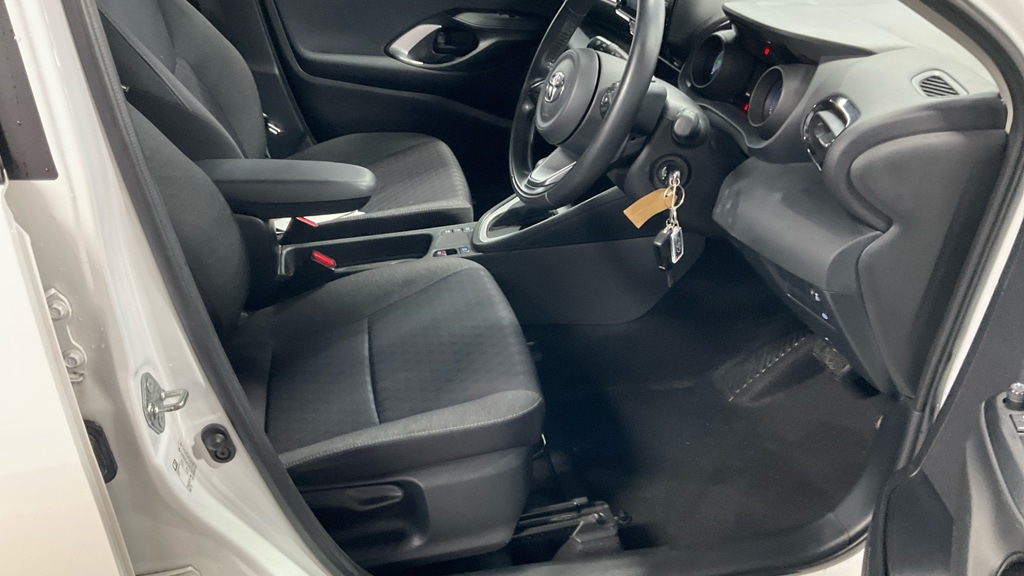 Used Toyota Yaris 2022 for sale - 77158745: Photo 8