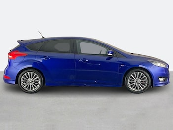 Used Ford Focus 2017 for sale - 77561245: Photo