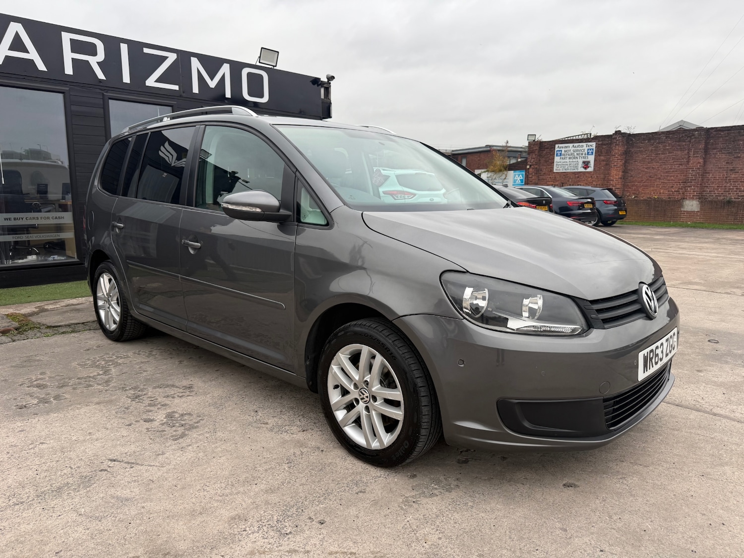 Used Volkswagen Touran 2013 for sale - 76376958: Photo 4