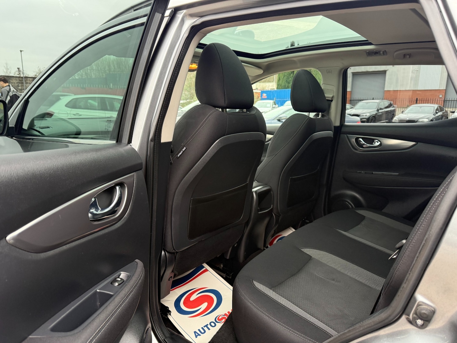 Used Nissan Qashqai 2018 for sale - 78028976: Photo 17