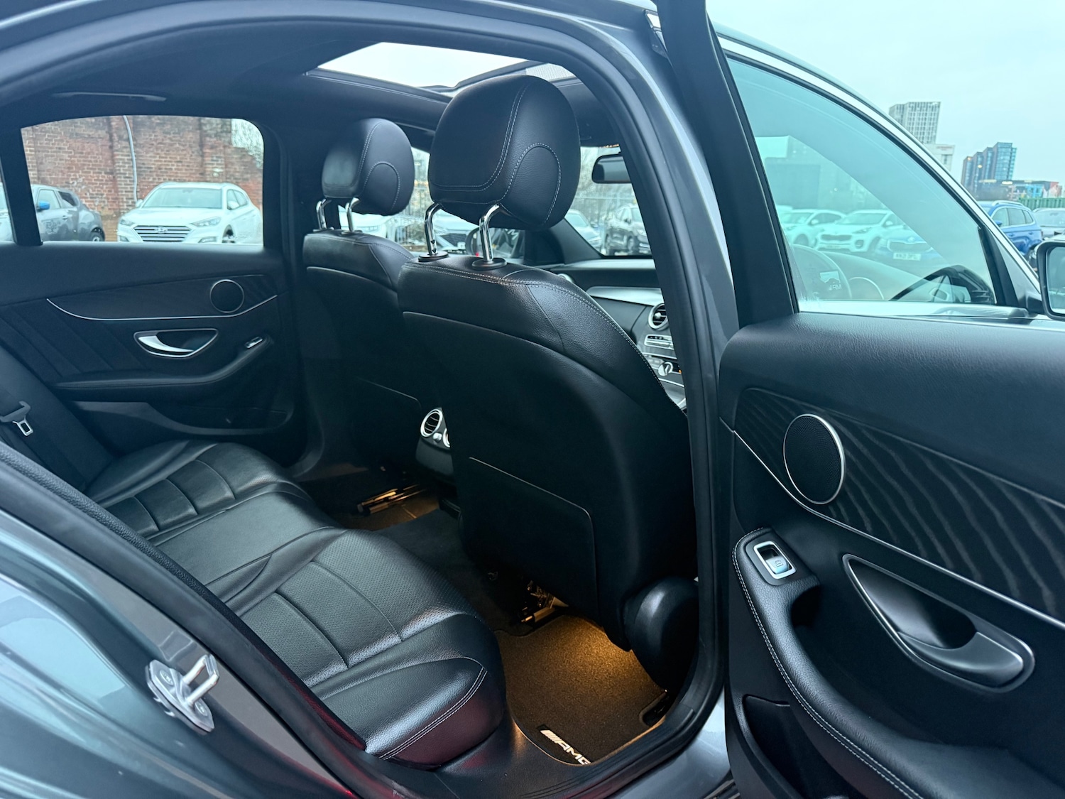 Used Mercedes-Benz C Class 2016 for sale - 77607846: Photo 17