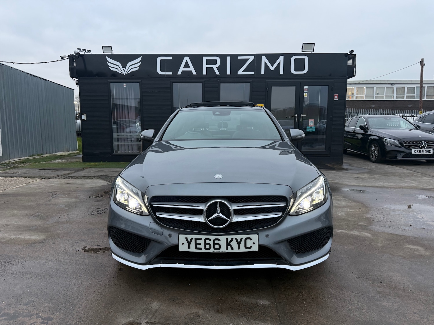 Used Mercedes-Benz C Class 2016 for sale - 77607846: Photo 2