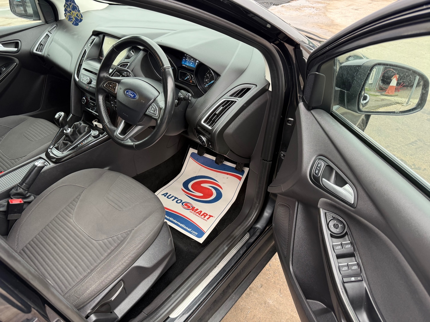 Used Ford Focus 2015 for sale - 78085028: Photo 14