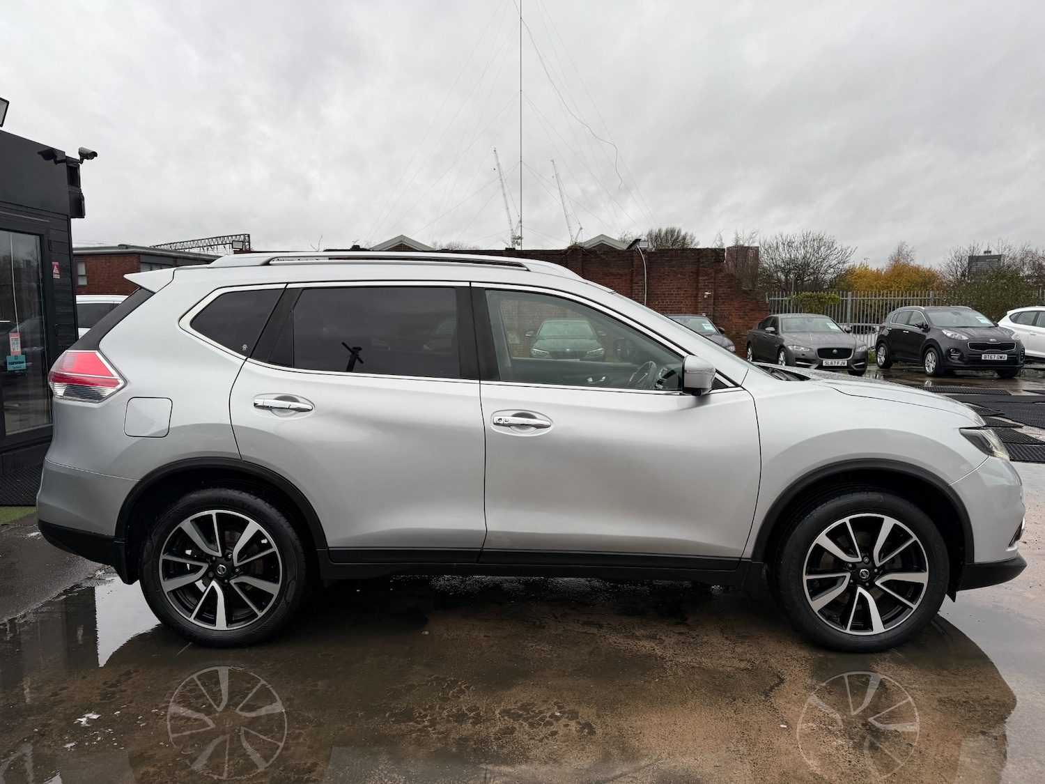 Used Nissan X-Trail 2017 for sale - 77100763: Photo 11