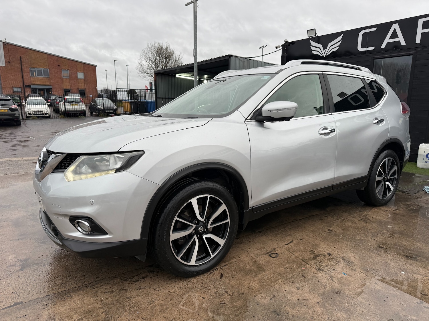 Used Nissan X-Trail 2017 for sale - 77100763: Photo 4