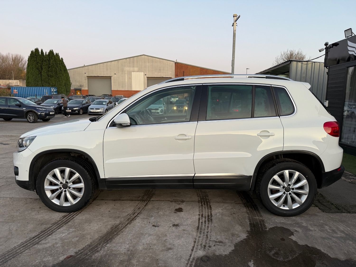 Used Volkswagen Tiguan 2014 for sale - 76748529: Photo 5