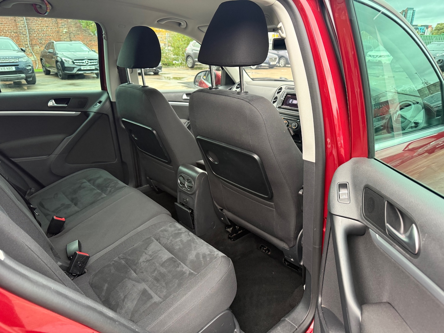 Used Volkswagen Tiguan 2016 for sale - 76662868: Photo 18