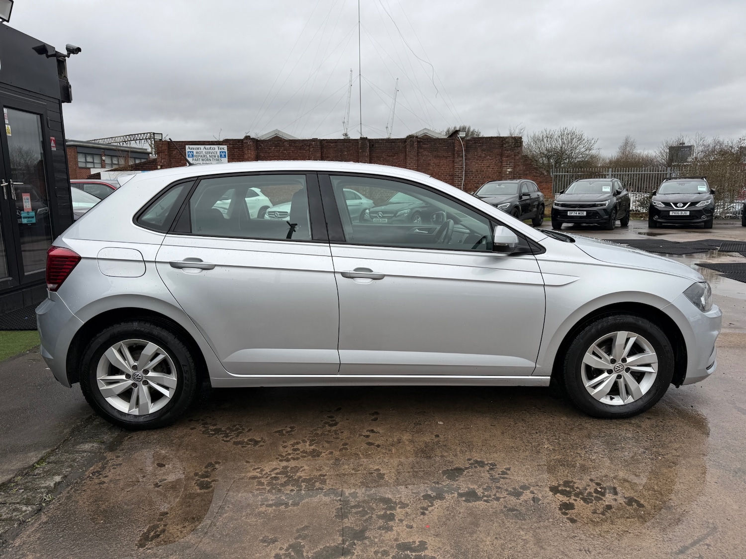 Used Volkswagen Polo 2018 for sale - 77754960: Photo 12