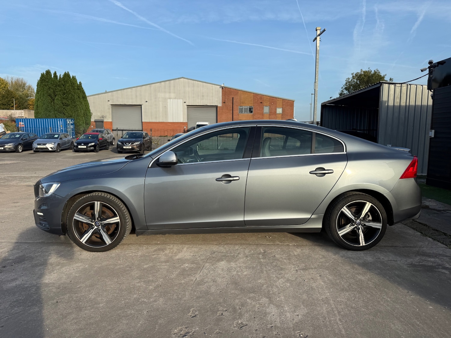 Used Volvo S60 2017 for sale - 76589994: Photo 5